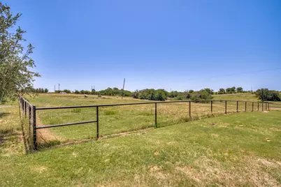 243 Rock Court, Decatur, TX 76234 - Photo 22