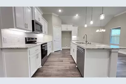 702 Moseley Lane, Greenville, TX 75402 - Photo 6