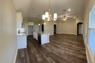 704 Tippit Ln, Greenville, TX 75402 - Photo 6