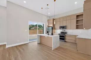 4601 Willow Ct, The Colony, TX 75056 - Photo 6