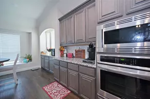 213 Oakcrest Dr, Justin, TX 76247 - Photo 8