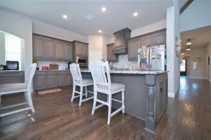 213 Oakcrest Dr, Justin, TX 76247 - Photo 6
