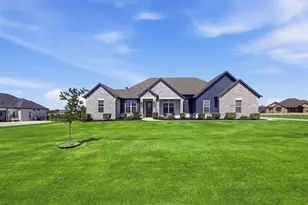 901 Medaris Wy, Azle, TX 76020 - Photo 2