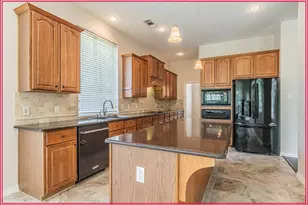 9620 Lacey Ln, Fort Worth, TX 76244 - Photo 12