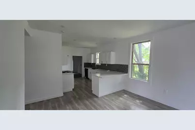 1336 E Maddox Avenue, Fort Worth, TX 76104 - Photo 2