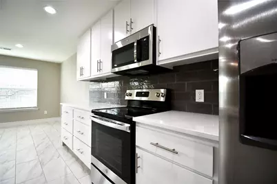 1204 Jeffery Trail, Irving, TX 75062 - Photo 2