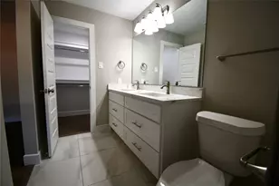 2705 Twinpost Ct, Irving, TX 75062 - Photo 14