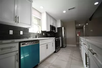 2705 Twinpost Court, Irving, TX 75062 - Photo 2
