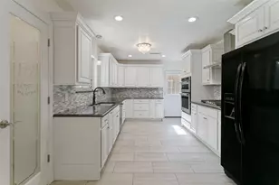 2 Rolling Hills Cir, Denton, TX 76205 - Photo 12