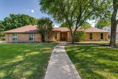 2 Rolling Hills Circle, Denton, TX 76205 - Photo 1