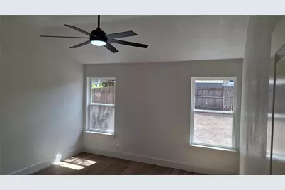 2116 Brooklake Street W, Denton, TX 76207 - Photo 10
