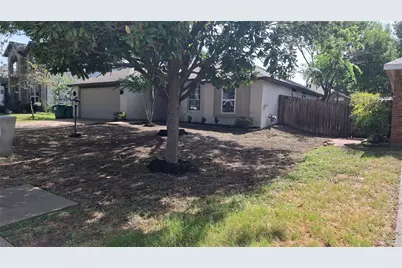 2116 Brooklake Street W, Denton, TX 76207 - Photo 2