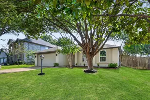 2116 Brooklake St W, Denton, TX 76207 - Photo 2