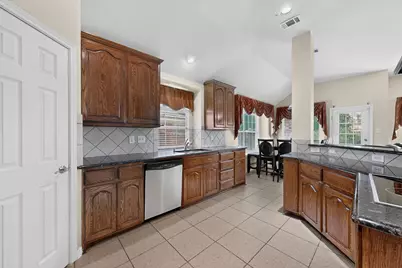 2201 Trickling Creek Drive, Garland, TX 75041 - Photo 14