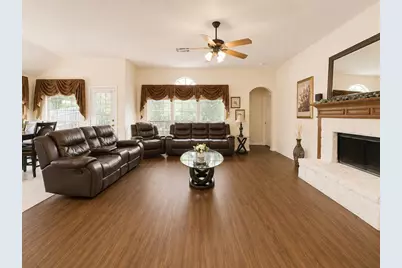 2201 Trickling Creek Drive, Garland, TX 75041 - Photo 14