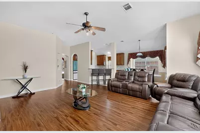2201 Trickling Creek Drive, Garland, TX 75041 - Photo 10