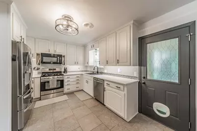 853 Lee Drive, Bedford, TX 76022 - Photo 6