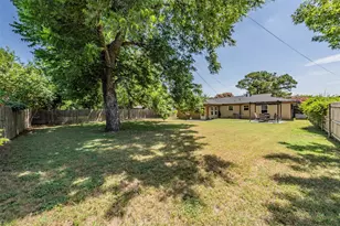 853 Lee Dr, Bedford, TX 76022 - Photo 18
