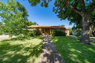1758 McCraken Street, Abilene, TX 79602 - Photo 2