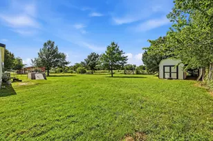 5894 Stone Creek Dr, Sanger, TX 76266 - Photo 28