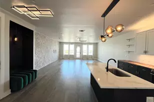 251 S Mill St, Lewisville, TX 75057 - Photo 2
