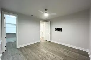251 S Mill St, Lewisville, TX 75057 - Photo 20