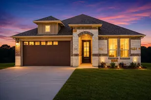 208 Driftwood Dr, Trinidad, TX 75163 - Photo 1