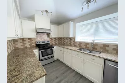 621 Phillips Drive, Coppell, TX 75019 - Photo 8