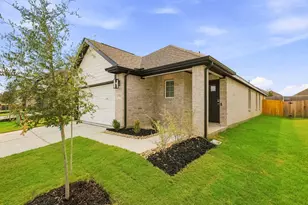 1705 Romans Rd, Ennis, TX 75119 - Photo 2