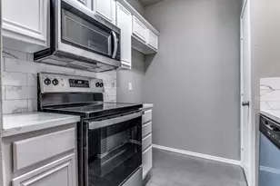 3935 Pickett Pl, Garland, TX 75044 - Photo 4