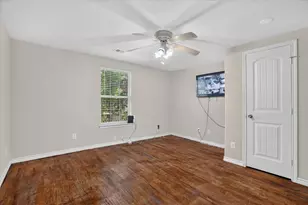 3813 N Eugene Ct, Irving, TX 75062 - Photo 28