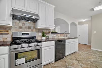 [Address not provided], Irving, TX 75062 - Photo 12