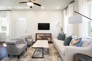 4326 Hebron St, Irving, TX 75061 - Photo 2