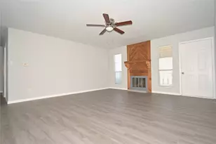 112 Forestwood Dr, Corinth, TX 76210 - Photo 8