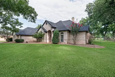 5612 Equestrian Court, Granbury, TX 76049 - Photo 4