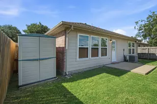 8475 Widgeon Way, Dallas, TX 75249 - Photo 38