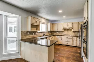 2204 Winslow Ct, Flower Mound, TX 75028 - Photo 8