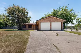 426 Kirnwood Dr, Dallas, TX 75232 - Photo 2