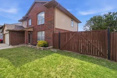 7029 Brookdale Drive, Watauga, TX 76148 - Photo 2