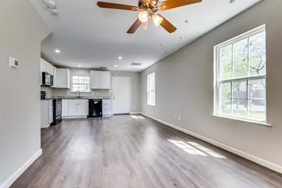 1306 Foley Street, Dallas, TX 75223 - Photo 6