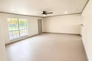 206 N Main St, Edgewood, TX 75117 - Photo 12