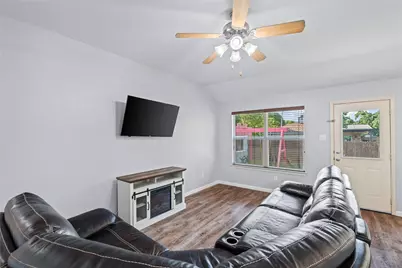 2813 Dana Lane, Denton, TX 76209 - Photo 10