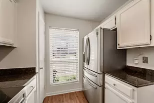 61 Abbey Rd, Euless, TX 76039 - Photo 10