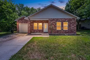 3611 Spencer St, Greenville, TX 75401 - Photo 1