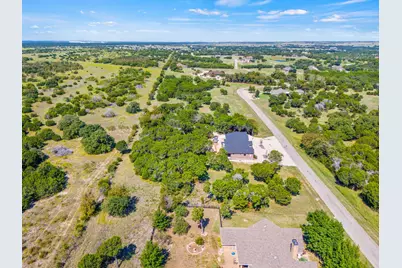 8032 Leven Links Street, Cleburne, TX 76033 - Photo 6