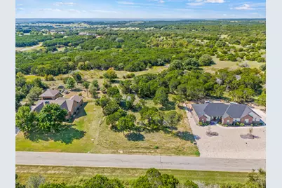 8032 Leven Links Street, Cleburne, TX 76033 - Photo 2