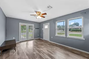 2426 McKenzie Ave, Waco, TX 76708 - Photo 4