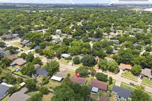2114 Brookshire St, Arlington, TX 76010 - Photo 32