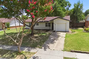 2114 Brookshire St, Arlington, TX 76010 - Photo 1