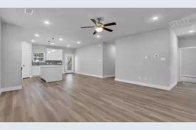 121 W Morton Street, Denison, TX 75021 - Photo 8